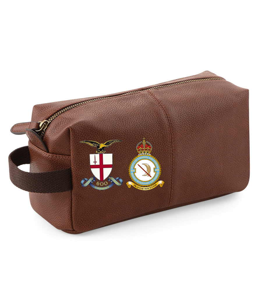 City of London 600 Squadron QD879 Quadra NuHide® Wash Bag