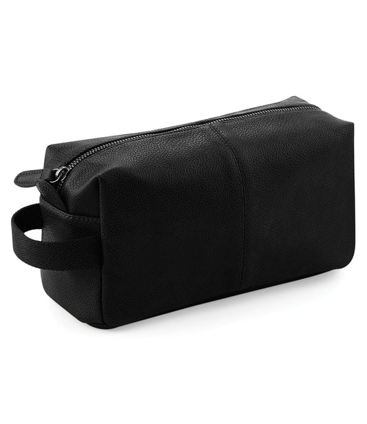 HMS CAMBRIA - QD879 Quadra NuHide® Wash Bag